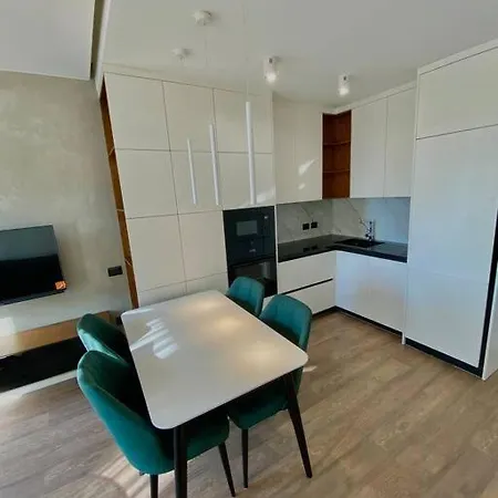 Διαμέρισμα Lux 02 + Free Parking Post